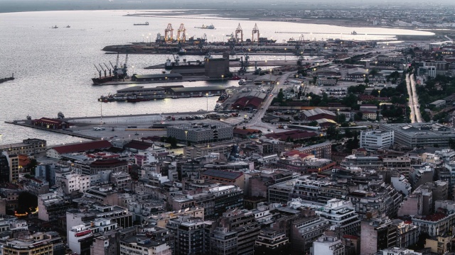 Οξειδωμένο πυρομαχικό υλικό εντοπίστηκε στον βυθό του λιμανιού Θεσσαλονίκης 