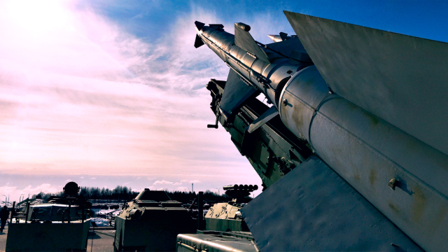 Τι θα περιλάμβανε μια νέα επιχείρηση των ΗΠΑ εναντίον του Ιράν: Τα όπλα και οι πιθανοί στόχοι