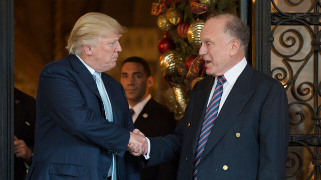 Ο δισεκατομμυριούχος που είναι πίσω από τις αποφάσεις Τραμπ για τη Γροιλανδία,  τον έπεισε ότι πρέπει να την αποκτήσει