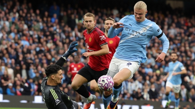 Αθλητικές μεταδόσεις: Πού θα δείτε σήμερα το ντέρμπι του Μάντσεστερ, την Εθνική πόλο και τα ματς της GBL