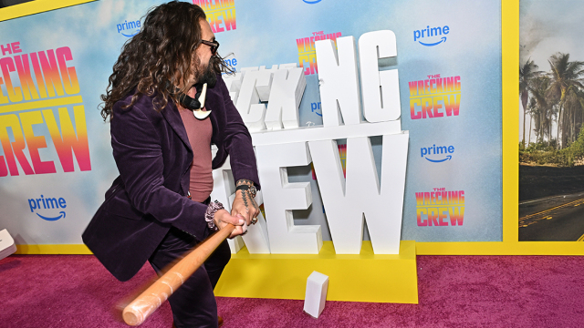 Τζέισον Μομόα: Τα έσπασε στην πρεμιέρα του «The Wrecking Crew»