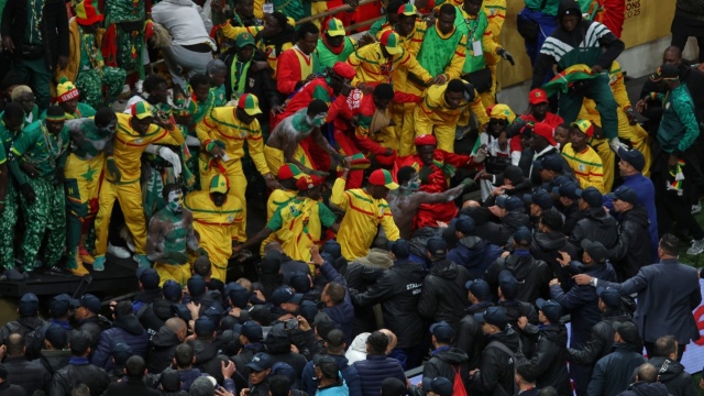 Χάος στον τελικό του Κόπα Άφρικα: Επεισόδια στις εξέδρες μετά το πέναλτι υπέρ του Μαρόκου, δείτε βίντεο