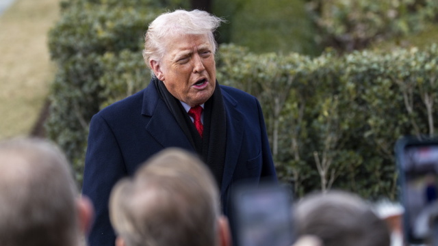 Τραμπ: Η Ευρώπη πρέπει να επικεντρωθεί στον πόλεμο στην Ουκρανία, όχι στη Γροιλανδία