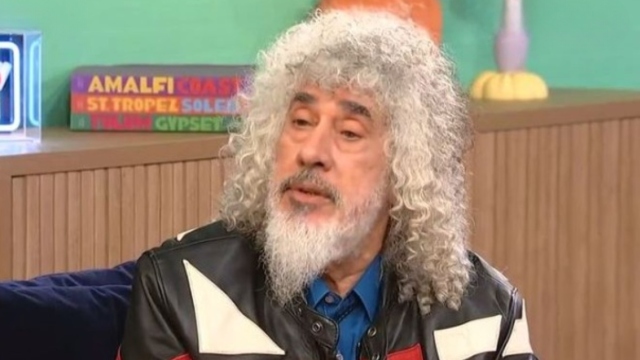 Γιάννης Γιοκαρίνης για την εξάρτησή του από το αλκοόλ: Ένιωσα ότι έπιασα πάτο, με βοήθησε η γυναίκα μου