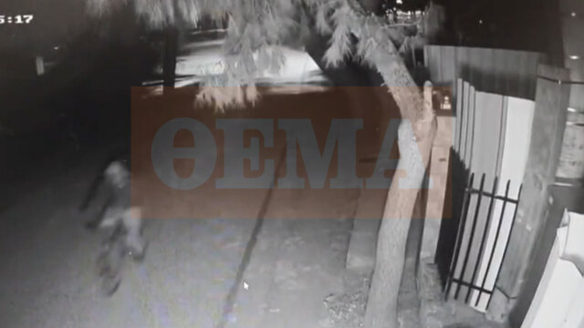 Μενίδι: 37χρονος που ήθελε να κλέψει χαλκό από καλώδια έβαλε τη φωτιά στο εργοστάσιο, δείτε βίντεο από κάμερα ασφαλείας