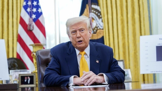 Τραμπ κατά Καναδά: Αντί για τον Χρυσό Θόλο, θέλουν την Κίνα που θα τους «καταπιεί» σ’ενα χρόνο
