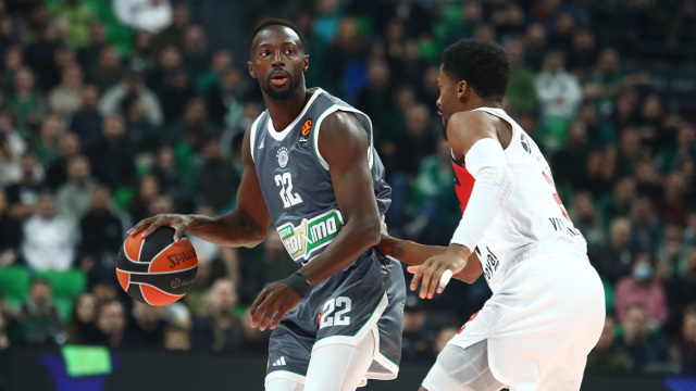 Παναθηναϊκός - Μπασκόνια 46-27 (Β' περίοδος): Βελτιωμένος και κυρίαρχος ο ΠΑΟ, Live η αναμέτρηση 