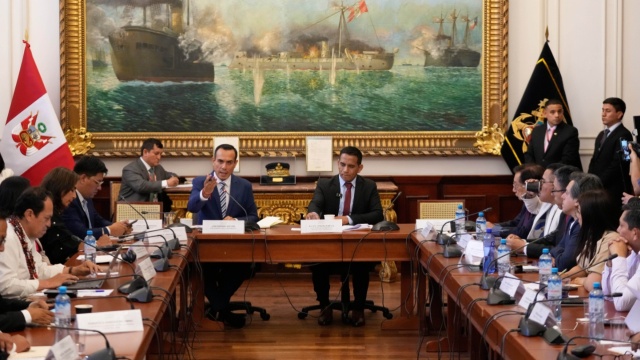 Υπηρεσιακός πρόεδρος Περού: «Είμαι θύμα συνωμοσίας για να εξαναγκαστώ σε παραίτηση» 