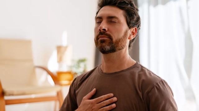 Πόσο γερασμένοι είναι οι πνεύμονές σας; Το απλό τεστ που δίνει την απάντηση – Γίνεται στο σπίτι
