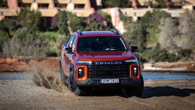 Δοκιμάζουμε το «αγροτικό» που θέλει να πάει κόντρα στο κατεστημένο - Πόσο κοστίζει στην Ελλάδα;