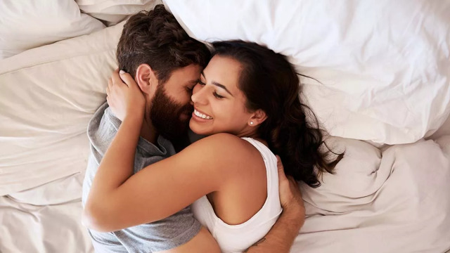 Σεξ: Μπορεί να μας κάνει πιο ευτυχισμένους; Τι λέει η επιστήμη για την οικειότητα και την ευτυχία
