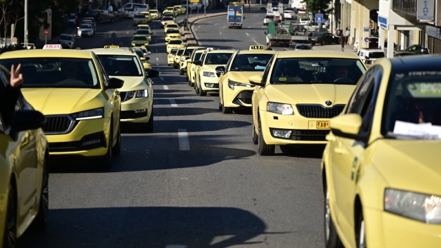 Χωρίς ταξί και σήμερα η Αττική, στους δρόμους τα οχήματα της περιφέρειας