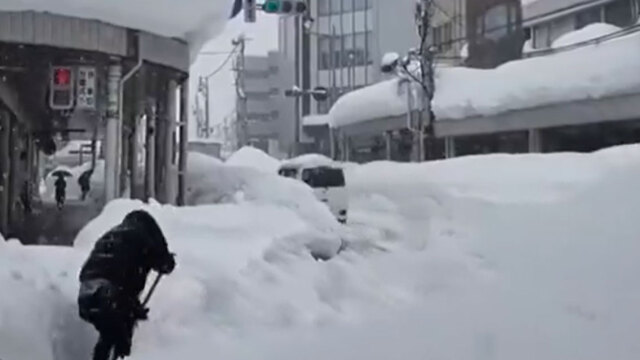 Ιαπωνία: Σφοδρές χιονοπτώσεις στοίχισαν τη ζωή σε 30 ανθρώπους