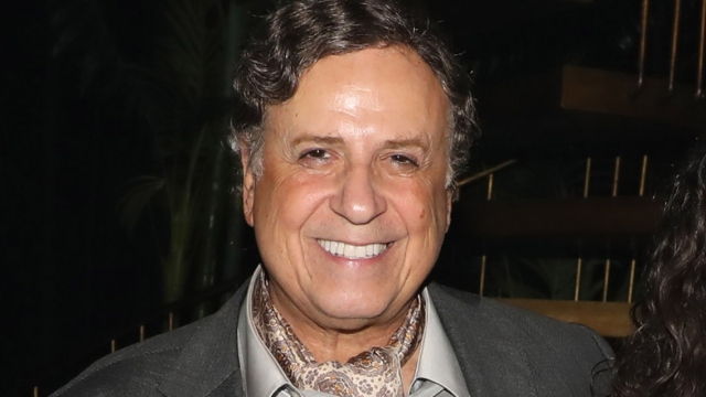 Χάρης Ρώμας για το «Καφέ της Χαράς»: Ήταν μία τομή για την τηλεόραση, έκανε 45% στην πρώτη μέρα προβολής
