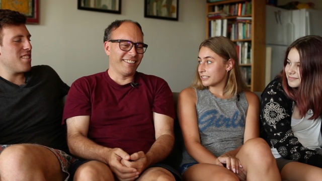 Η απίστευτη ιστορία ενός δότη σπέρματος που απέκτησε 60 παιδιά, έγινε πατέρας σε δύο από αυτά και ερωτεύτηκε τη μητέρα τους