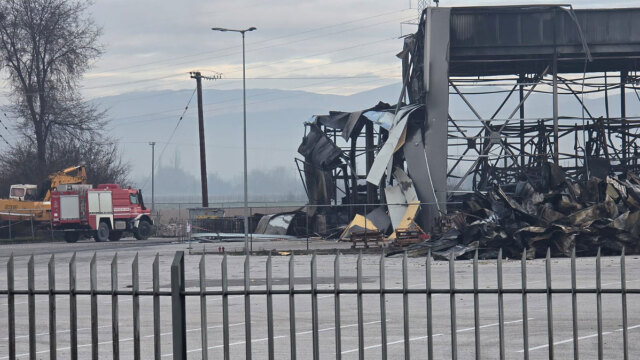 Τρίκαλα: Ξεκίνησαν εκ νέου οι έρευνες στο εργοστάσιο της «Βιολάντα», δείτε βίντεο