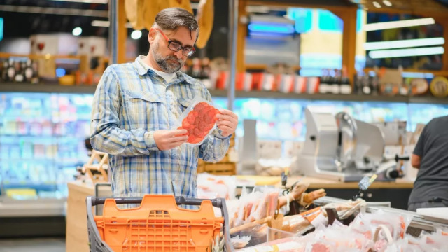 Τα υπερ-επεξεργασμένα τρόφιμα επικίνδυνα για την επιβίωση ογκολογικών ασθενών