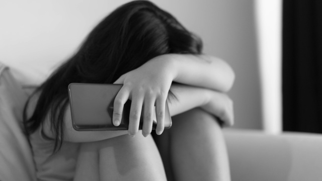 Πώς τα τραύματα της παιδικής ηλικίας αυξάνουν τον κίνδυνο ψύχωσης και σχιζοφρένειας