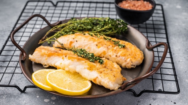 Ψάρια και θαλασσινά: 11 συνταγές πλούσιες σε γεύση και πρωτεΐνη
