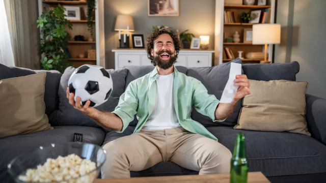 7 σημάδια ότι έχετε εθιστεί σε αθλητικά στοιχήματα – Πώς θα ανακτήσετε τον έλεγχο
