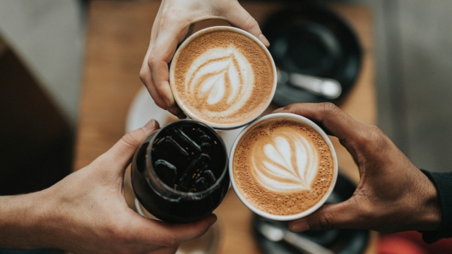 Τα ροφήματα που εκτοξεύουν τη χοληστερίνη και τα... αντίδοτα