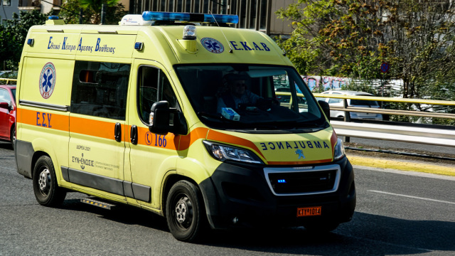 Tροχαίο στην Εθνική Πρέβεζας - Ηγουμενίτσας, διασωληνωμένος 58χρονος οδηγός μοτοσικλέτας
