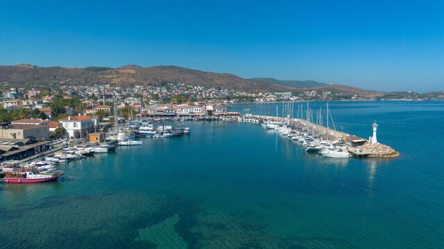 Ταξίδι στα Βουρλά, τη γενέτειρα του Γιώργου Σεφέρη στα μικρασιατικά παράλια
