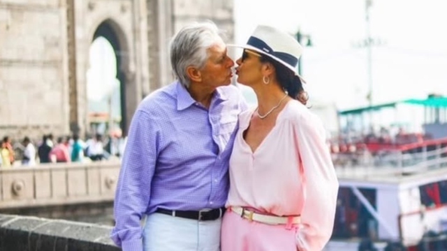 Η Κάθριν Ζέτα Τζόουνς δημοσίευσε φωτογραφίες από τα ταξίδια της με τον Μάικλ Ντάγκλας για την Ημέρα του Αγίου Βαλεντίνου