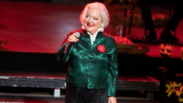 Η Τάνια Τσανακλίδου μεταφέρθηκε εκτάκτως στο νοσοκομείο μετά από παράσταση: «Έκλαιγα από τους πόνους» δήλωσε