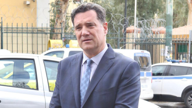 Μήνυση σε βάρος της Ζωής Κωνσταντοπούλου κατέθεσε στην Ευελπίδων ο Άδωνις Γεωργιάδης