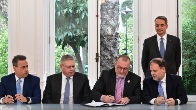 Μπήκαν οι υπογραφές της Ελλάδας με τη Chevron - Μητσοτάκης: Η Ελλάδα κάνει άλμα στον τομέα της ενέργειας