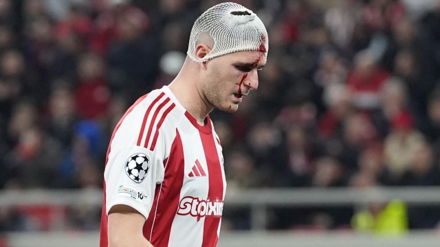 Δείτε βίντεο από τη σφοδρή σύγκρουση του Ρέτσου με τον Πιρόλα, ο Ιταλός μάτωσε και έκανε ράμματα