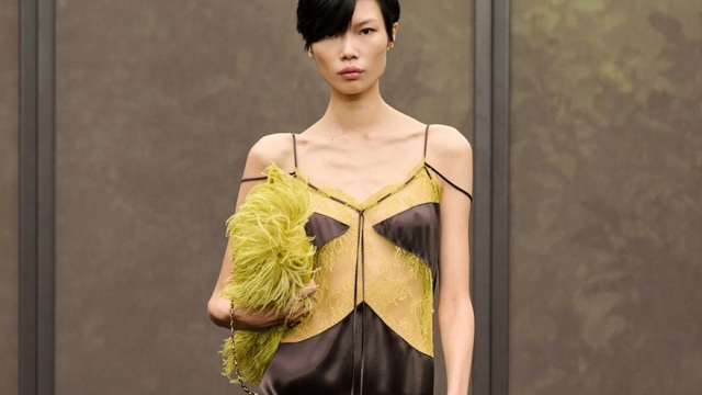 Οι πέντε τάσεις στα φορέματα που θα βλέπουμε παντού το 2026
