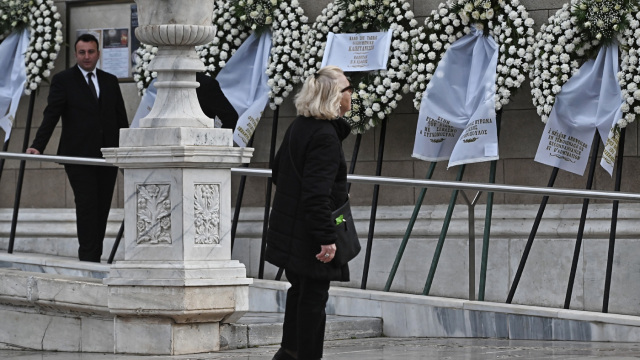 Στη Μητρόπολη Αθηνών η σορός της Ελένης Γλύκατζη-Αρβελέρ, στις 13:00 η κηδεία της