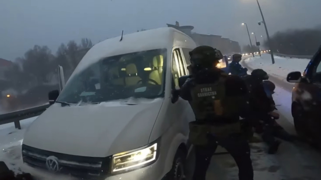 Εξάρθρωση κυκλώματος εμπορίας ανθρώπων στην Πολωνία με 8 συλλήψεις και κατασχέσεις άνω των 800.000 ευρώ 