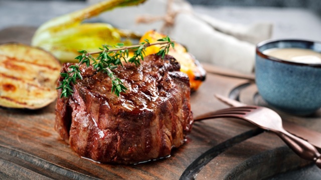 Πόσο κρέας «χωράει» σε μια ισορροπημένη διατροφή
