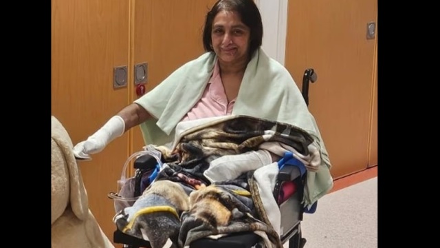 Γυναίκα έχασε όλα τα άκρα της, έπαθε σηψαιμία από σκύλο που της έγλειψε μια πληγή 