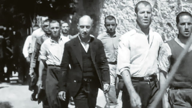 Από την Ακροναυπλία στην Καισαριανή: Η τραγική πορεία των κρατουμένων από τις φυλακές της δικτατορίας του Μεταξά στον τόπο του μαρτυρίου τους