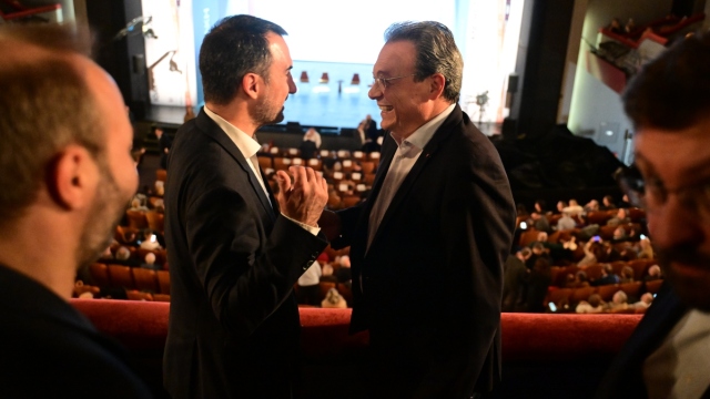 Πιο κοντά παρά ποτέ ΣΥΡΙΖΑ και Νέα Αριστερά: Τι σηματοδοτεί το κοινό πόρισμα για την Εξεταστική