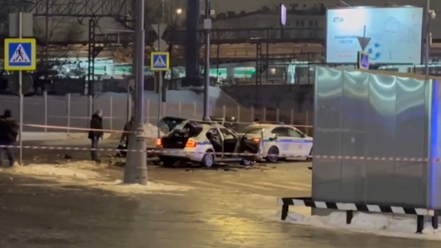 Ένας αστυνομικός νεκρός και δύο τραυματίες από έκρηξη κοντά στον σταθμό Σαβιέλοβα στη Μόσχα, δείτε βίντεο