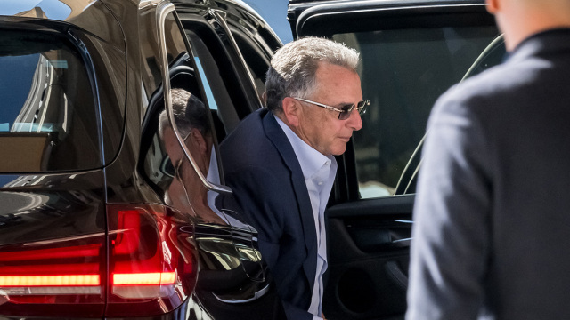 Μυστική συνάντηση του Γουίτκοφ με τον Σύμβουλο Εθνικής Ασφαλείας των ΗΑΕ: Στο τραπέζι η οικονομική ασφυξία του Ιράν 