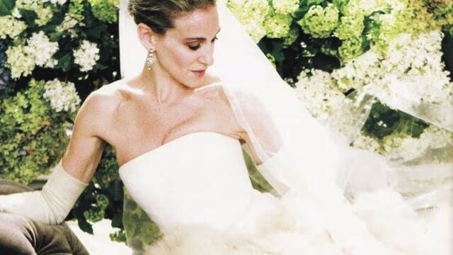 Κάρι Μπράντσο: Το νυφικό της αγοράστηκε για 19 δολάρια και μεταπωλήθηκε για 2.750 δολάρια