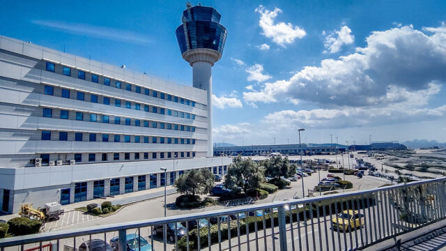 Τραγωδία στο αεροδρόμιο Ελευθέριος Βενιζέλος:  67χρονη ΑμεΑ έπεσε από αναβατόριο και εξέπνευσε στο νοσοκομείο