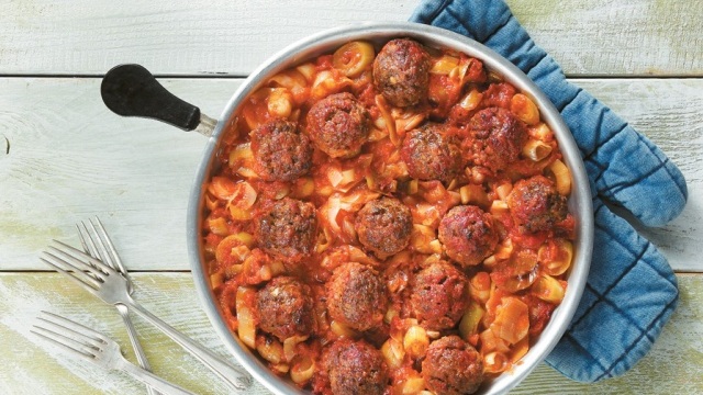 Κεφτέδες με πράσα στο φούρνο
