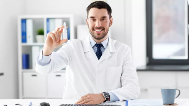 Πόσο αποτελεσματικό μπορεί να είναι ένα ρινικό εμβόλιο για όλα: Kρυολόγημα, γρίπη και κορωνοϊό; Μελέτη απαντά
