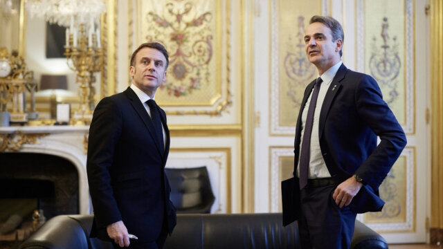 Τηλεφώνημα Μακρόν σε Μητσοτάκη και Μελόνι, συμφώνησαν να συνεργαστούν για Κύπρο και ελευθερία της ναυσιπλοΐας στην Ερυθρά Θάλασσα