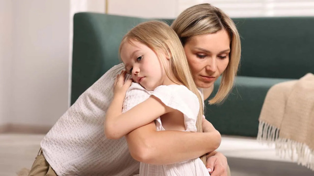 Έχετε βάλει τις φωνές στο παιδί και το έχετε μετανιώσει; Τι συμβουλεύει η ψυχολόγος
