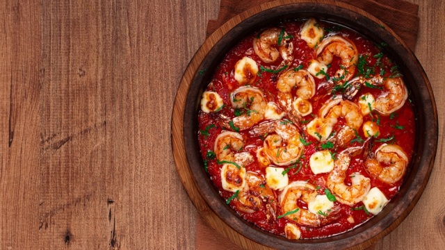 Η επιστήμη πίσω από τις τέλειες γαρίδες σαγανάκι