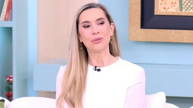 Βίκυ Βολιώτη: Ήμουν 16 ετών όταν έχασα τον μπαμπά μου, ήταν πολύ σκληρό