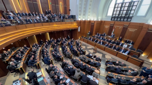 Αναβλήθηκαν λόγω του πολέμου οι βουλευτικές εκλογές στον Λίβανο για δύο χρόνια, μετά από απόφαση του κοινοβουλίου